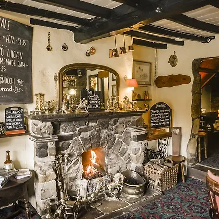 The Whitestonecliffe Sutton (North Yorkshire)